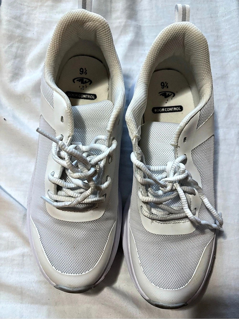 Athletic Works Women's Athletic Sneakers US 9.5 White & Gray